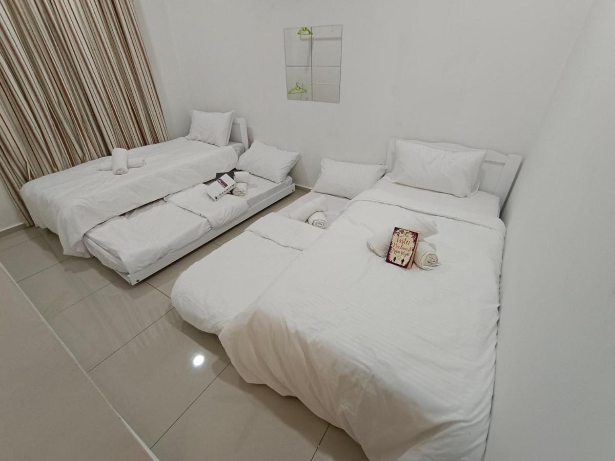 Klia Ehsan Residence Sepang Nilai Greenery 8 Pax Air-Con Exteriör bild