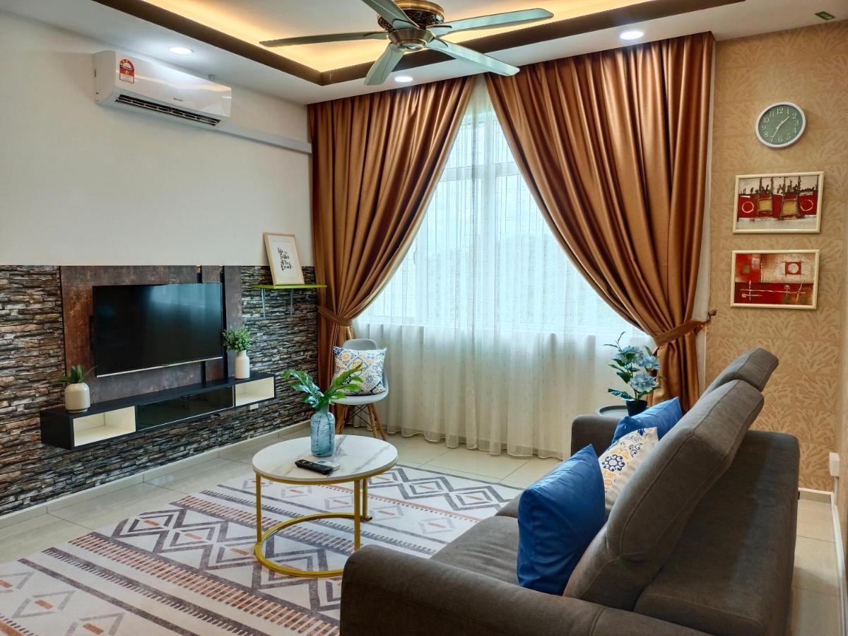 Klia Ehsan Residence Sepang Nilai Greenery 8 Pax Air-Con Exteriör bild