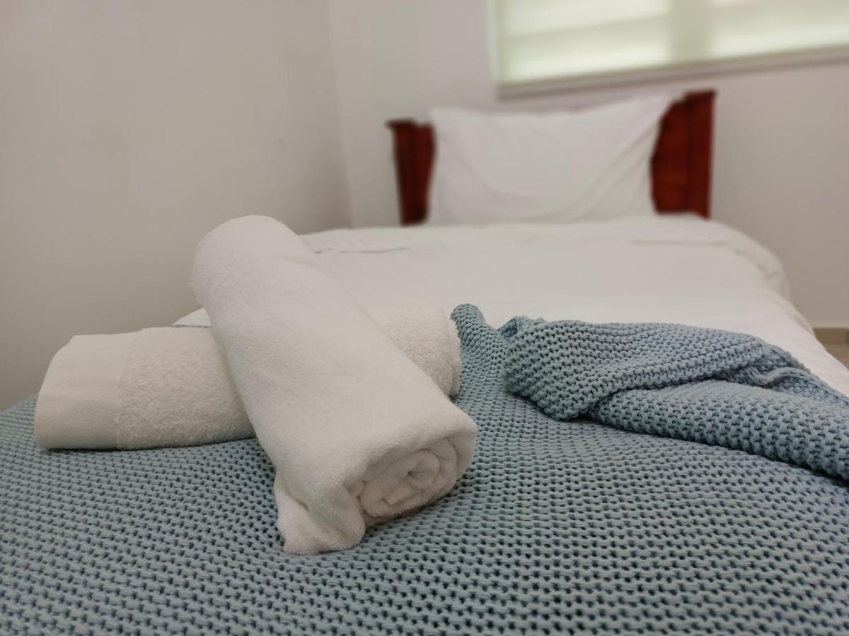 Klia Ehsan Residence Sepang Nilai Greenery 8 Pax Air-Con Exteriör bild