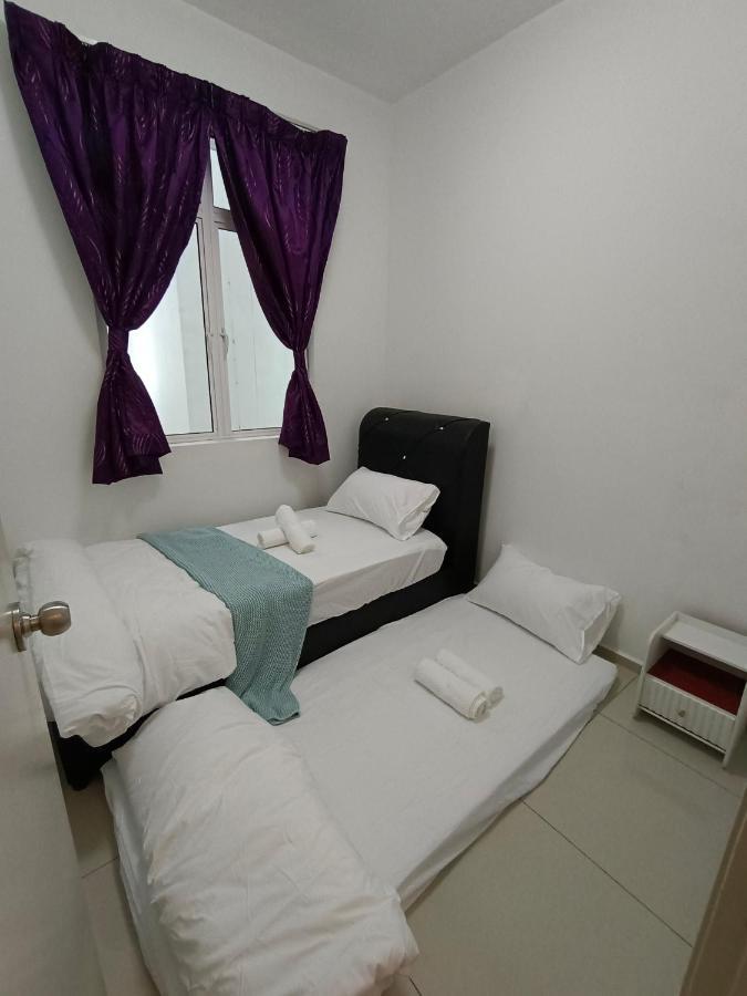 Klia Ehsan Residence Sepang Nilai Greenery 8 Pax Air-Con Exteriör bild