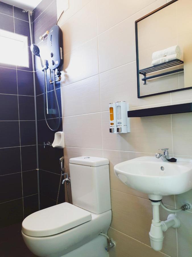 Klia Ehsan Residence Sepang Nilai Greenery 8 Pax Air-Con Exteriör bild