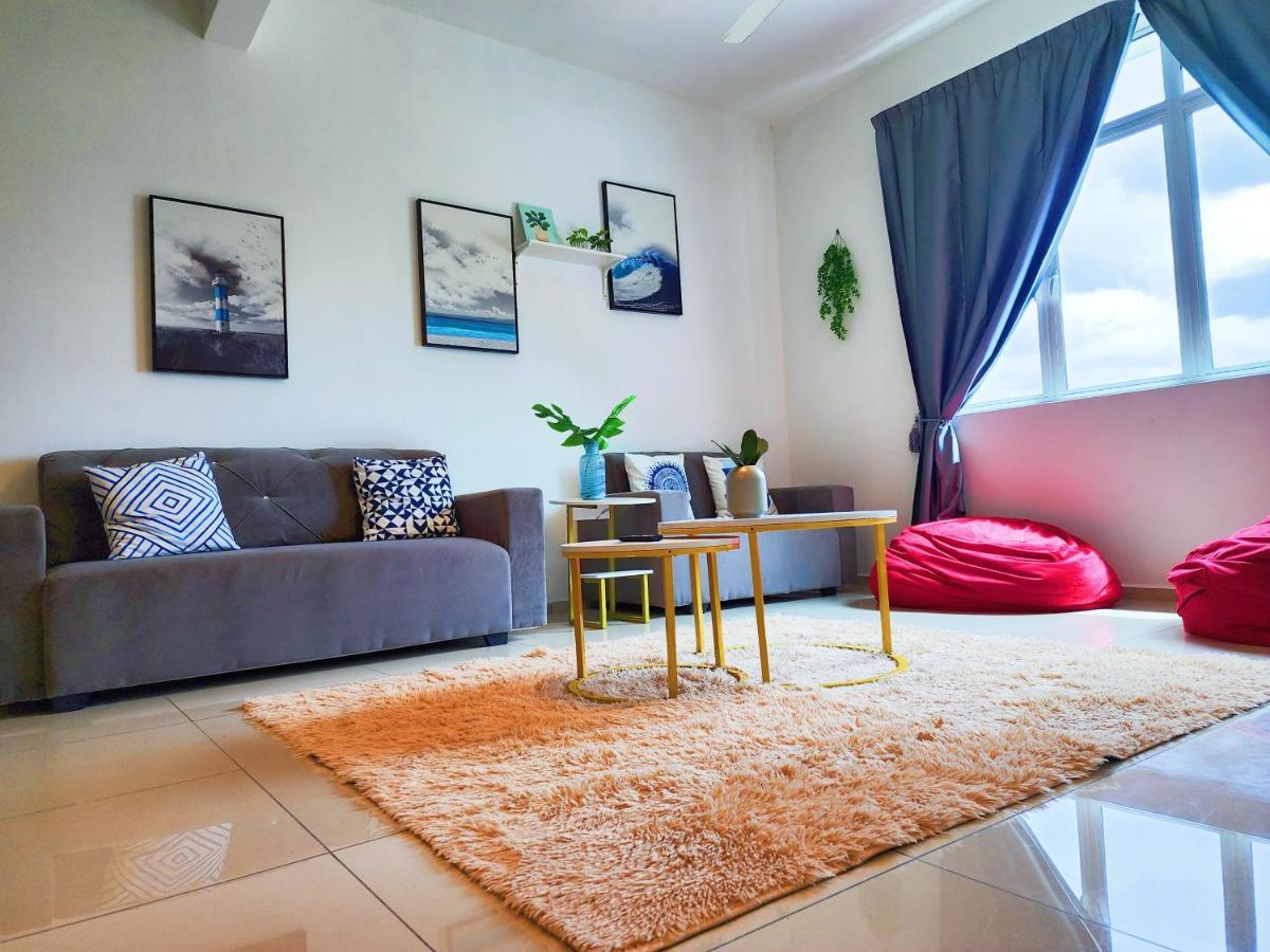 Klia Ehsan Residence Sepang Nilai Greenery 8 Pax Air-Con Exteriör bild