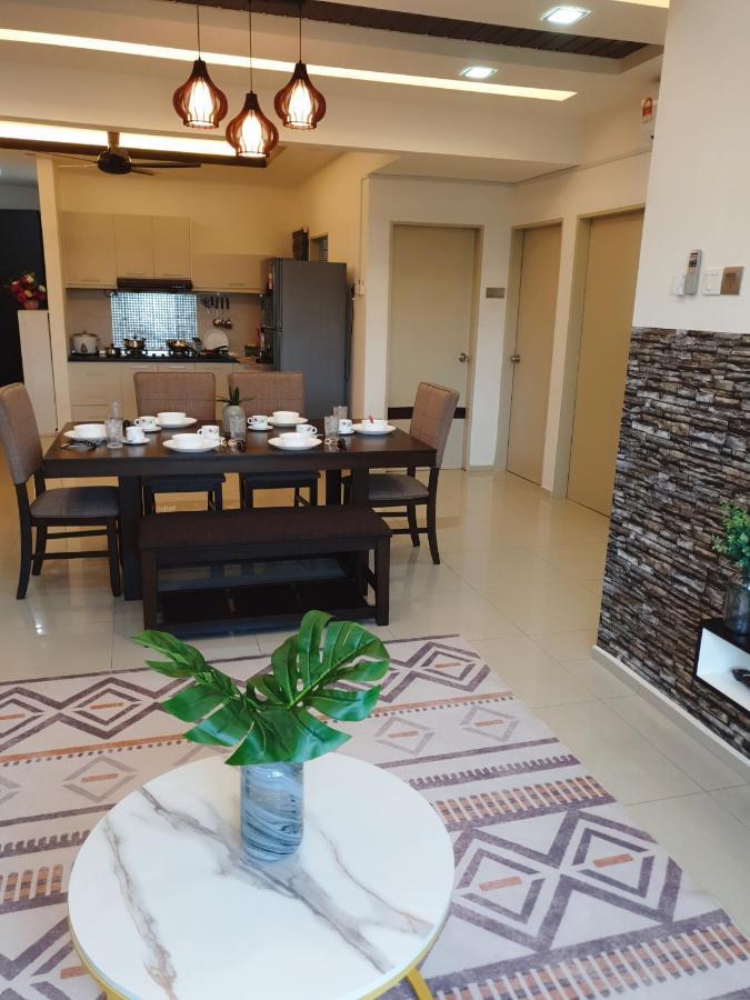 Klia Ehsan Residence Sepang Nilai Greenery 8 Pax Air-Con Exteriör bild