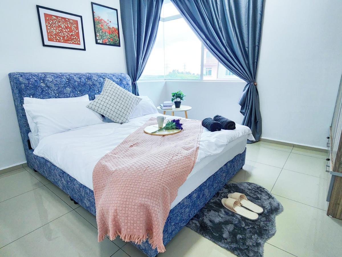 Klia Ehsan Residence Sepang Nilai Greenery 8 Pax Air-Con Exteriör bild